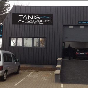 Tanis-Auto-4